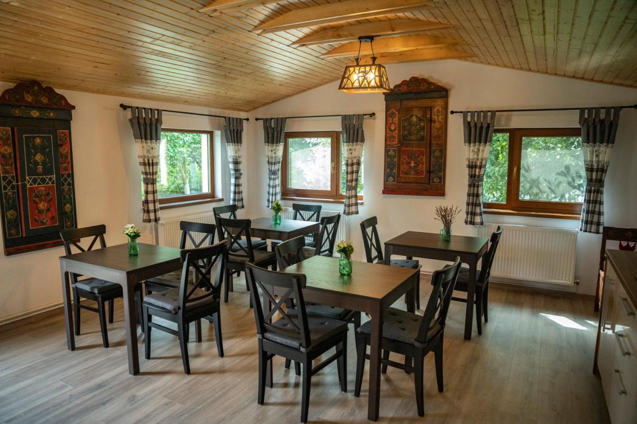 Magda Garden Hotell Cîrţişoara Exteriör bild
